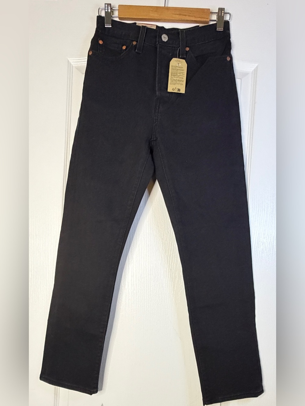 Levi’s Wedgie Straight Jeans Black High Rise Straight Leg NWT 27x28